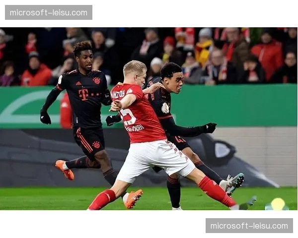 拜仁高位逼抢对抗海登海姆快速反击 节奏控制成关键